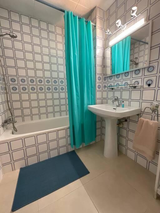 Lindo Apartamento Con Vistas Al Puerto Mistral Емпуріабрава Екстер'єр фото